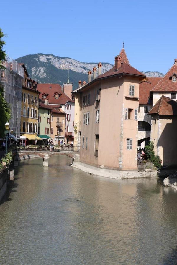 55 M²/ Chez Lorette/ 250M Lake/ Private Parking Annecy Exterior foto
