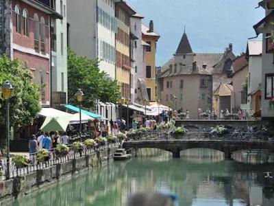 55 M²/ Chez Lorette/ 250M Lake/ Private Parking Annecy Exterior foto